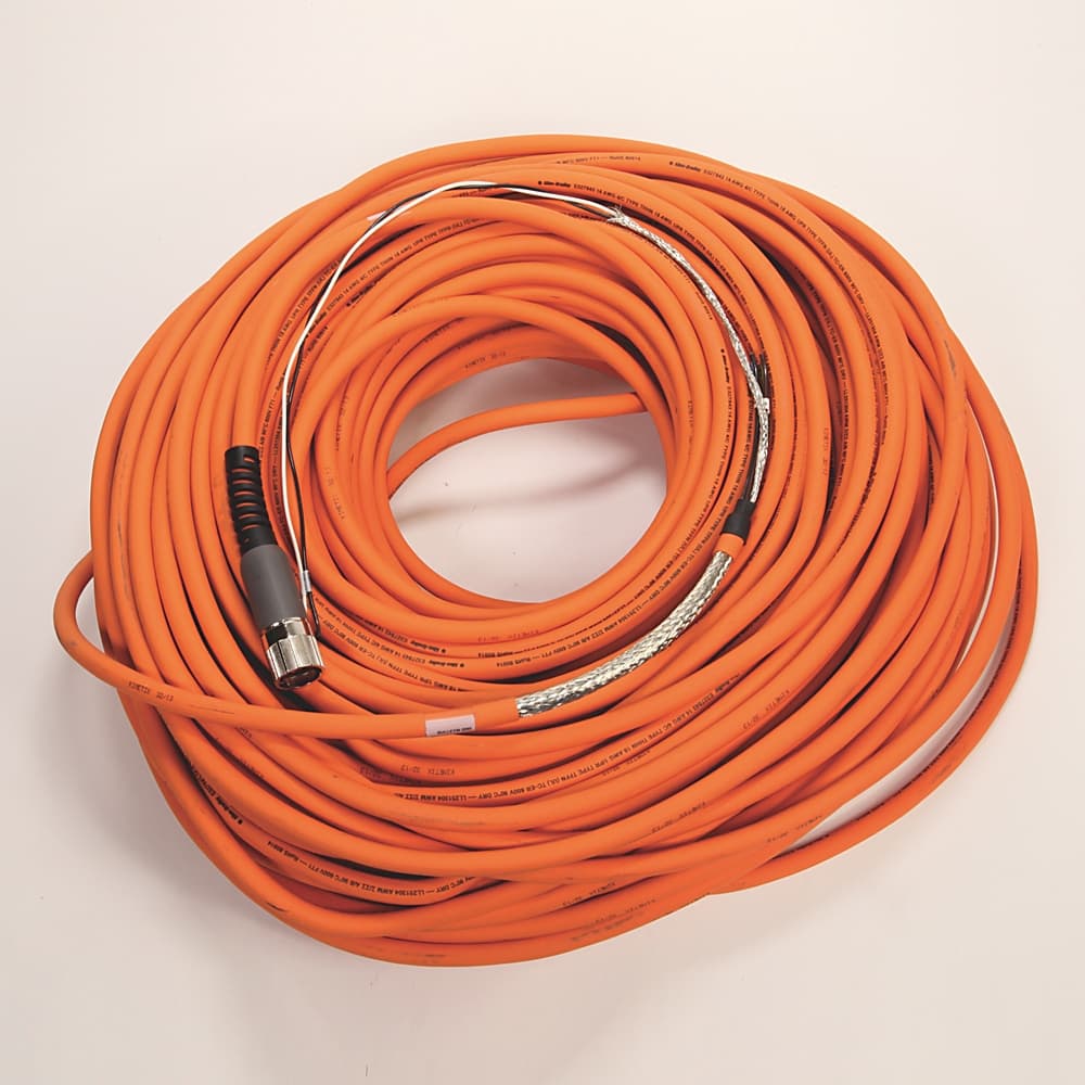 Rockwell Automation 2090-CPBM7DF-14AA90 Rockwell Automation 2090-CPBM7DF-14AA90